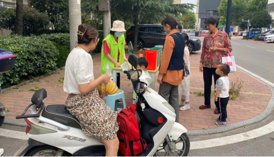 華展貓先生，智能垃圾房，生活垃圾分類收集點(diǎn)，設(shè)備生產(chǎn)廠家