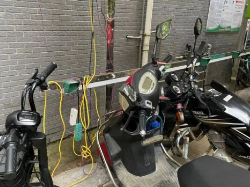 電單車充電樁，智能無線充電樁，智能掃碼電動(dòng)自行車充電樁廠家